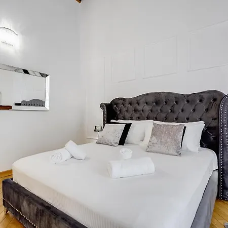 Babuino Exclusive - Grand Historic Center *