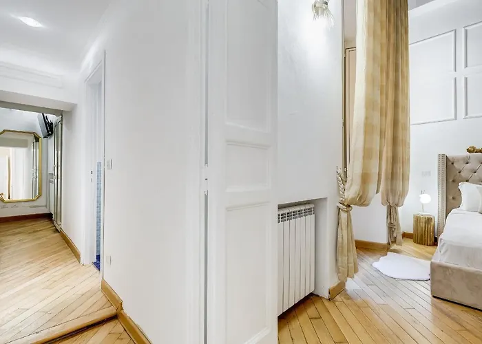 New Opening!! - Babuino Exclusive