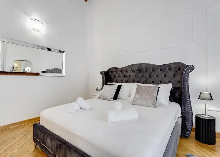 New Opening!! - Babuino Exclusive *